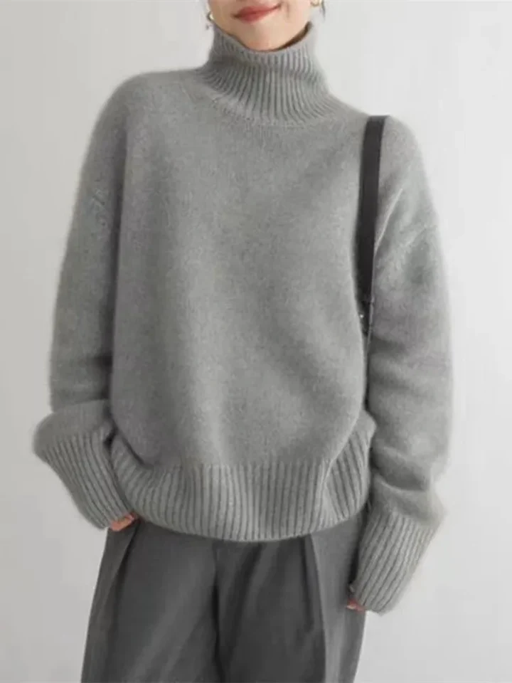 Phoebe | Refined Turtleneck Sweater