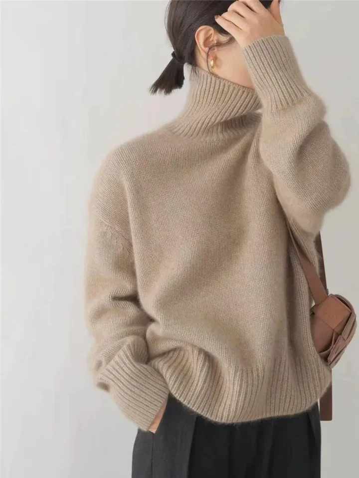 Phoebe | Refined Turtleneck Sweater